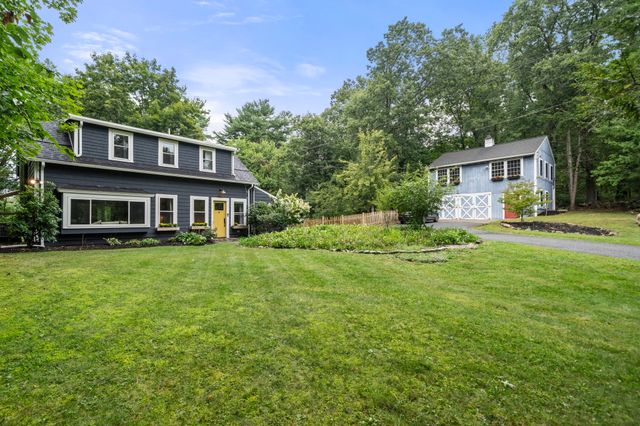 43 Myrtle St, Norfolk, MA 02056