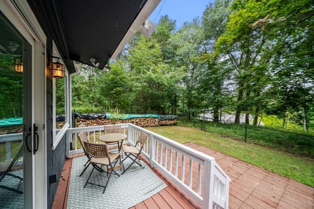 43 Myrtle St, Norfolk, MA 02056