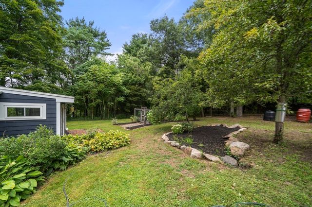 43 Myrtle St, Norfolk, MA 02056