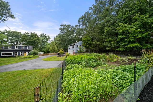 43 Myrtle St, Norfolk, MA 02056