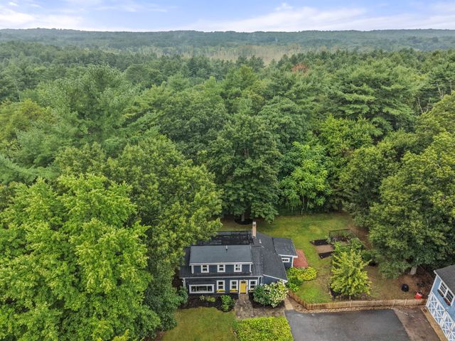 43 Myrtle St, Norfolk, MA 02056