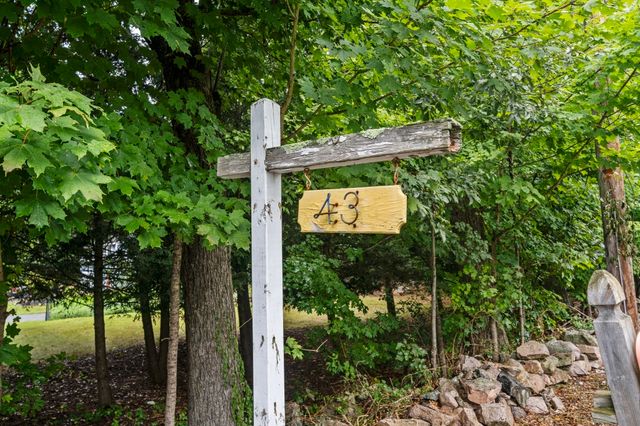 43 Myrtle St, Norfolk, MA 02056