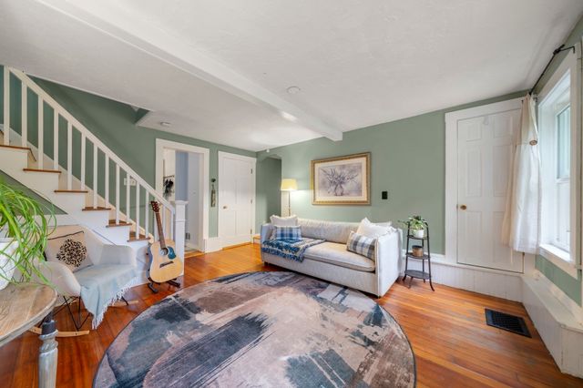 43 Myrtle St, Norfolk, MA 02056