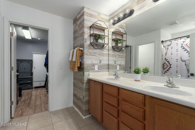 12540 E Red Iron Trail, Vail, AZ 85641