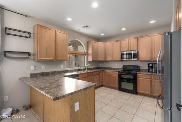 12540 E Red Iron Trail, Vail, AZ 85641