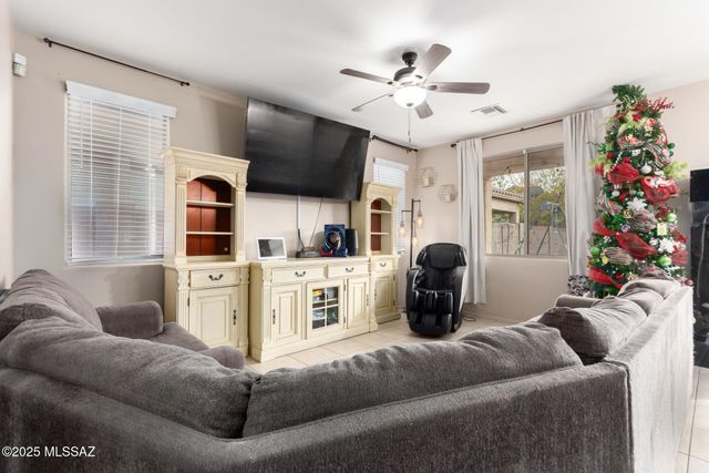 12540 E Red Iron Trail, Vail, AZ 85641