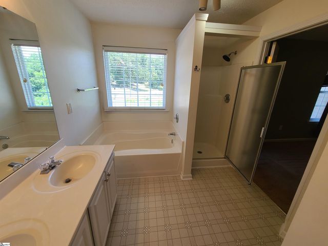 216 Clay Thorn Court, Greer, SC 29651