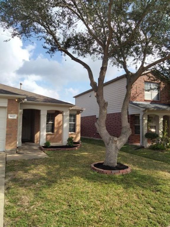 14922 Sugar Sweet Drive, Sugar Land, TX 77498