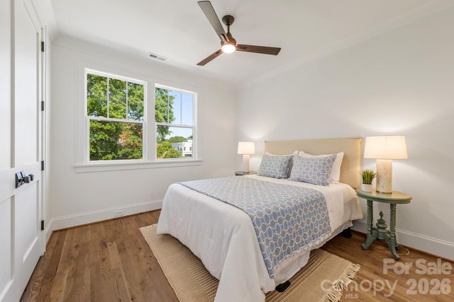 532 Campus Street, Charlotte, NC 28216