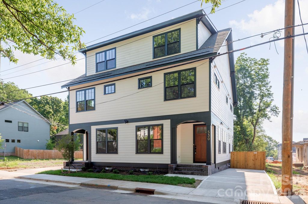 532 Campus Street, Charlotte, NC 28216