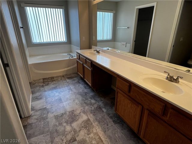 9462 Havasu Canyon Avenue, Las Vegas, NV 89166