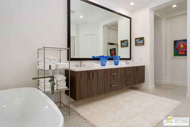 2160 N Hermosa Drive, Palm Springs, CA 92262