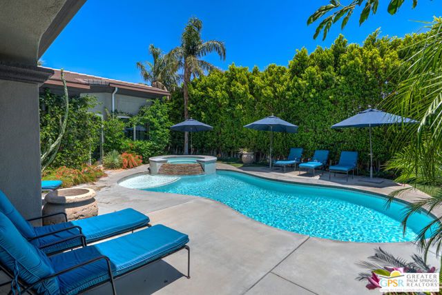 2160 N Hermosa Drive, Palm Springs, CA 92262