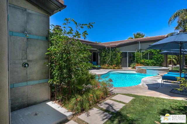 2160 N Hermosa Drive, Palm Springs, CA 92262