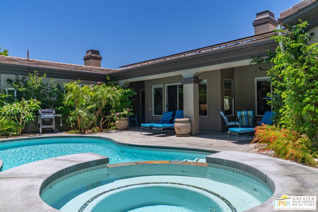 2160 N Hermosa Drive, Palm Springs, CA 92262