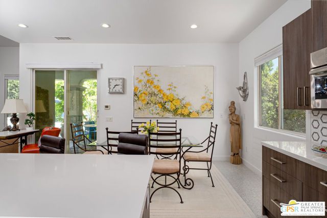 2160 N Hermosa Drive, Palm Springs, CA 92262