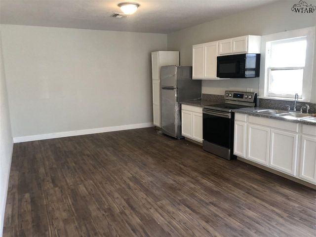 3013 HOLLYWOOD AVENUE, Wichita Falls, TX 76309