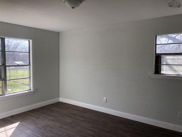 3013 HOLLYWOOD AVENUE, Wichita Falls, TX 76309