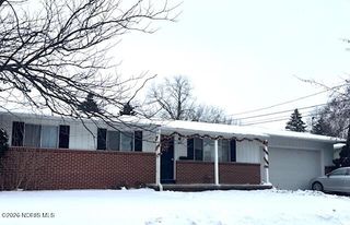 517 N Summit Street, Bowling Green, OH 43402