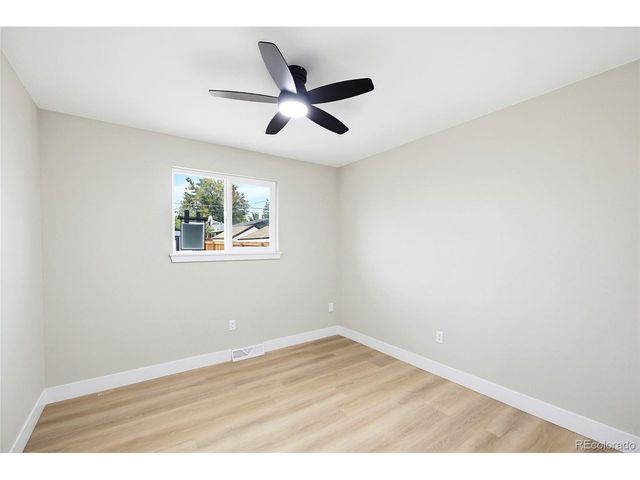 1925 Fenton St, Edgewater, CO 80214