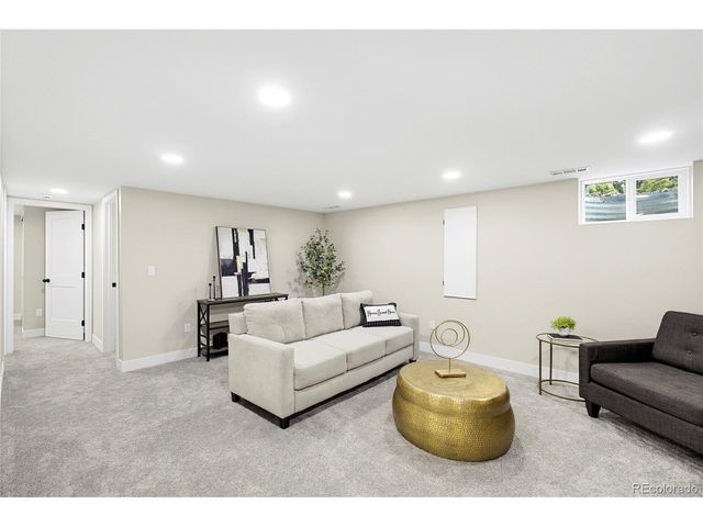 1925 Fenton St, Edgewater, CO 80214