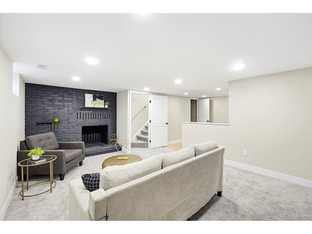 1925 Fenton St, Edgewater, CO 80214