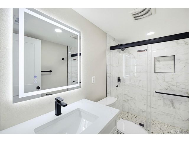 1925 Fenton St, Edgewater, CO 80214