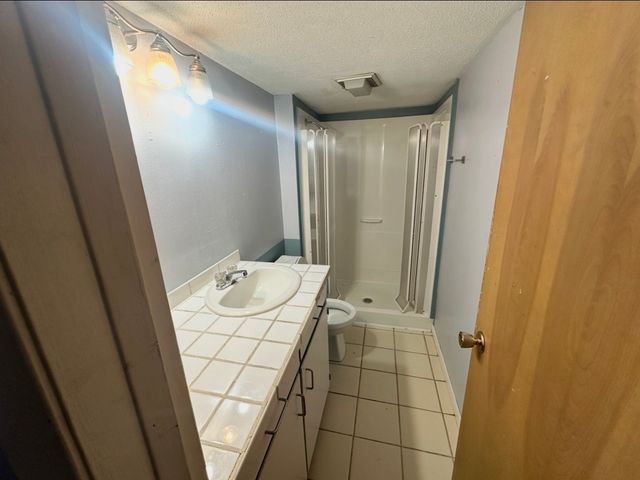 3538 Elmwood Ct NE, Cedar Rapids, IA 52402