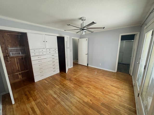 3538 Elmwood Ct NE, Cedar Rapids, IA 52402