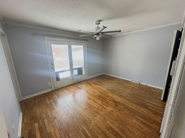 3538 Elmwood Ct NE, Cedar Rapids, IA 52402