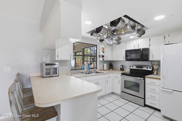 1139 Altamira Street NW, Palm Bay, FL 32907