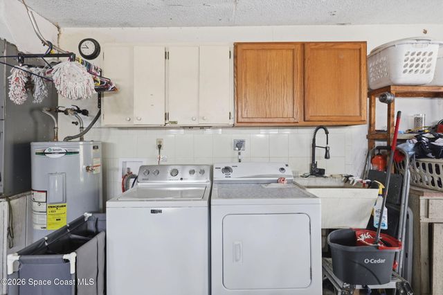 1139 Altamira Street NW, Palm Bay, FL 32907