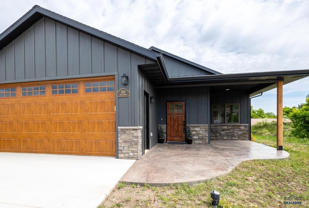 702 SOUTH ST, Whitewood, SD 57793