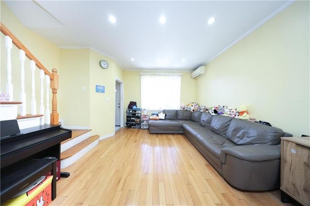 248 Bay 13th Street, New York City, NY 11214