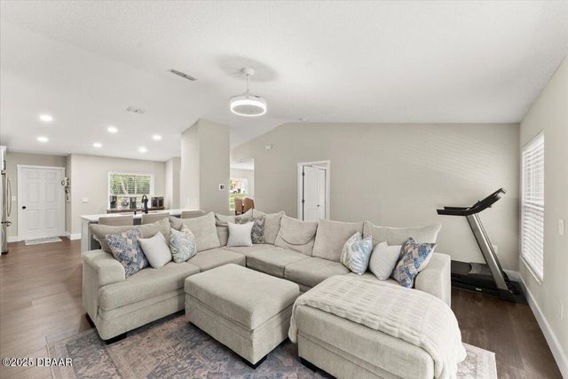 6009 Hickory Grove Lane, Port Orange, FL 32128