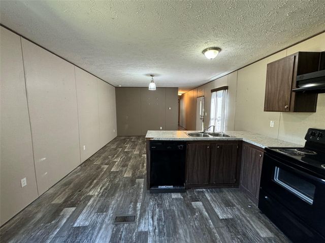 18093 Pickering Road, Conroe, TX 77302