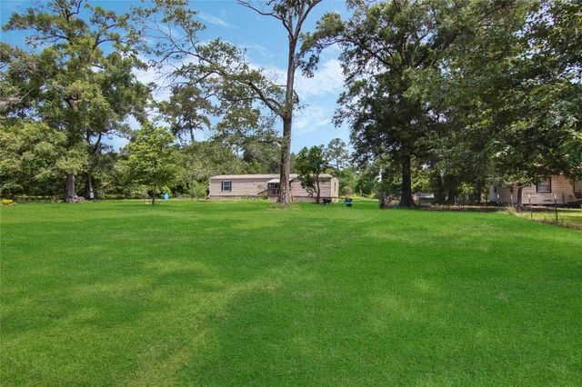 18093 Pickering Road, Conroe, TX 77302