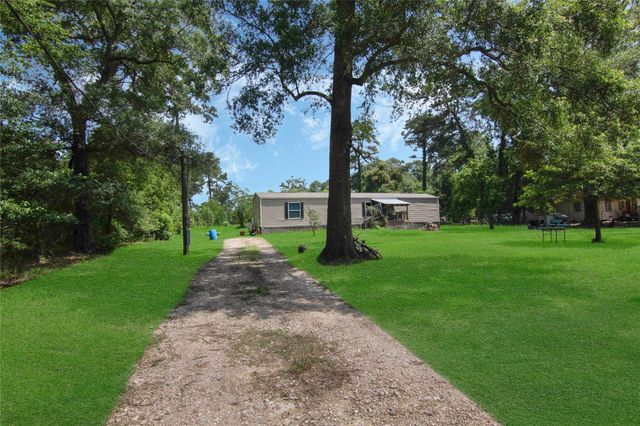 18093 Pickering Road, Conroe, TX 77302