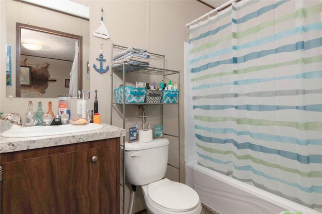 18093 Pickering Road, Conroe, TX 77302