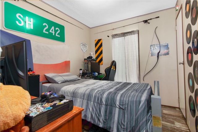 18093 Pickering Road, Conroe, TX 77302