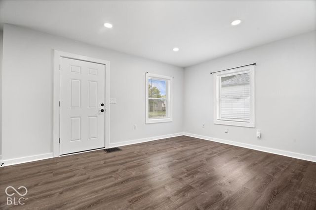 5301 Sutton Street, Indianapolis, IN 46218