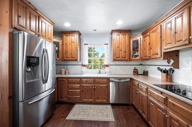 7466 Cox Pike, Fairview, TN 37062