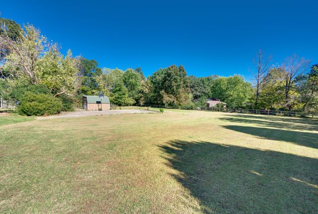 7466 Cox Pike, Fairview, TN 37062