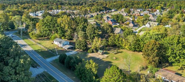 7466 Cox Pike, Fairview, TN 37062