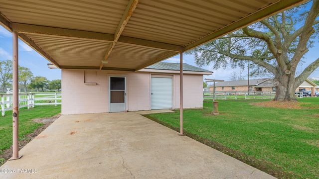 1826 Sawmill Highway, Breaux Bridge, LA 70517