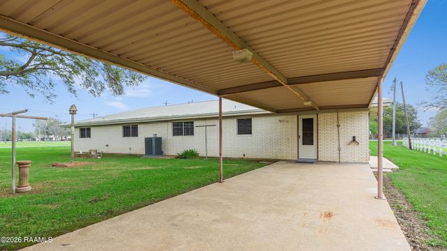 1826 Sawmill Highway, Breaux Bridge, LA 70517