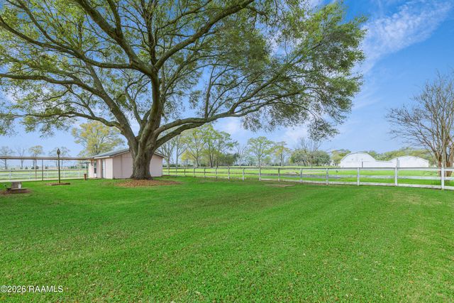 1826 Sawmill Highway, Breaux Bridge, LA 70517