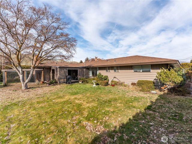 1715 Harris Court, Wenatchee, WA 98801