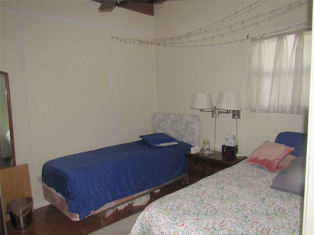 33 Queens Drive, Pottsboro, TX 75076