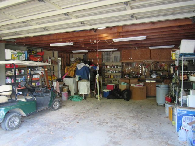 33 Queens Drive, Pottsboro, TX 75076